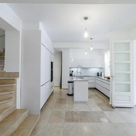 Marie -pool - Garden-close To -parking فيلة