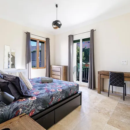 Marie -pool - Garden-close To -parking וילה