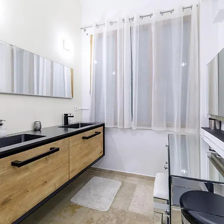 Marie -pool - Garden-close To -parking Βίλα Νίκαια